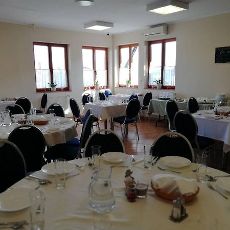 Bed and Breakfast Park Panzio*** Szolnok Esterno foto