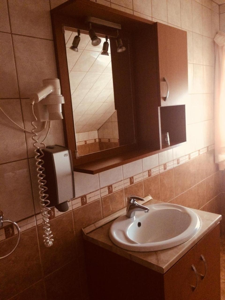 Bed and Breakfast Park Panzio*** Szolnok Esterno foto