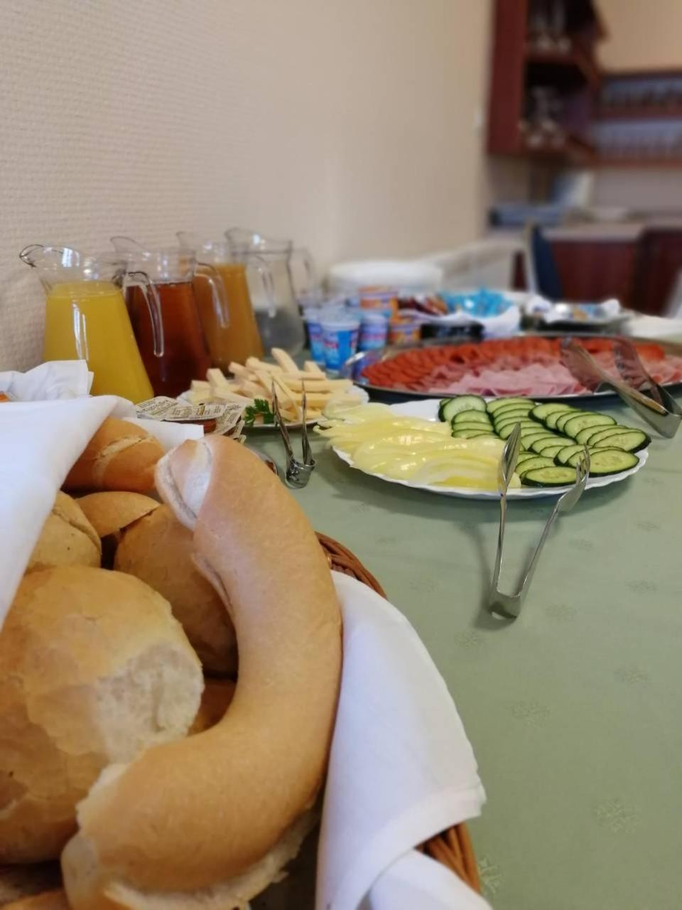 Bed and Breakfast Park Panzio*** Szolnok Esterno foto